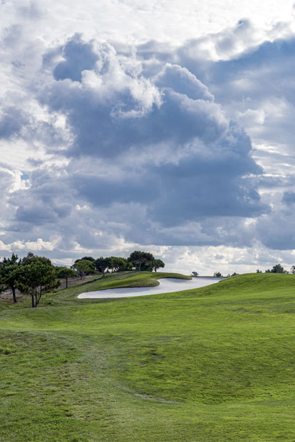 Costa de Prata: Challenge: Wer findet nach fünf Bier noch sein Haus in Nazaré? (l.)