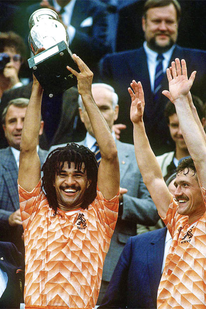 Ruud Gullit: Wer zuletzt lacht… Seither 37 Jahre ohne Titel (r.)